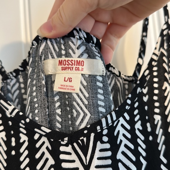 Mossimo Supply Co Patterned Romper - Picture 8 of 8